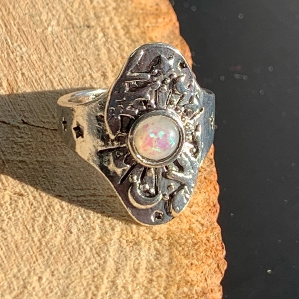 Whimigoth Carved Crystal Ball Hands Unique Dark Essence Magical Ring - Picture 6 of 10